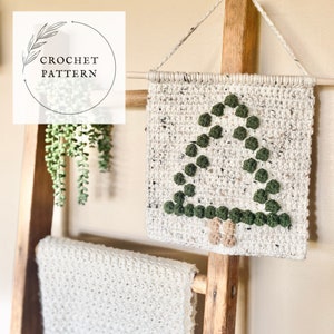 CROCHET PATTERN | Evergreen wall hanging. Crochet wall hanging pattern. Farmhouse Christmas decor. Christmas decor. Holiday decor.
