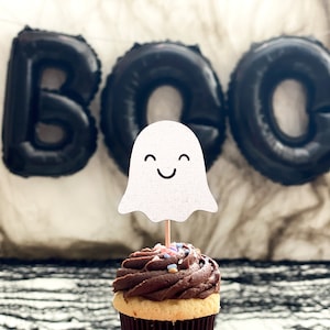 Ghost cupcake toppers