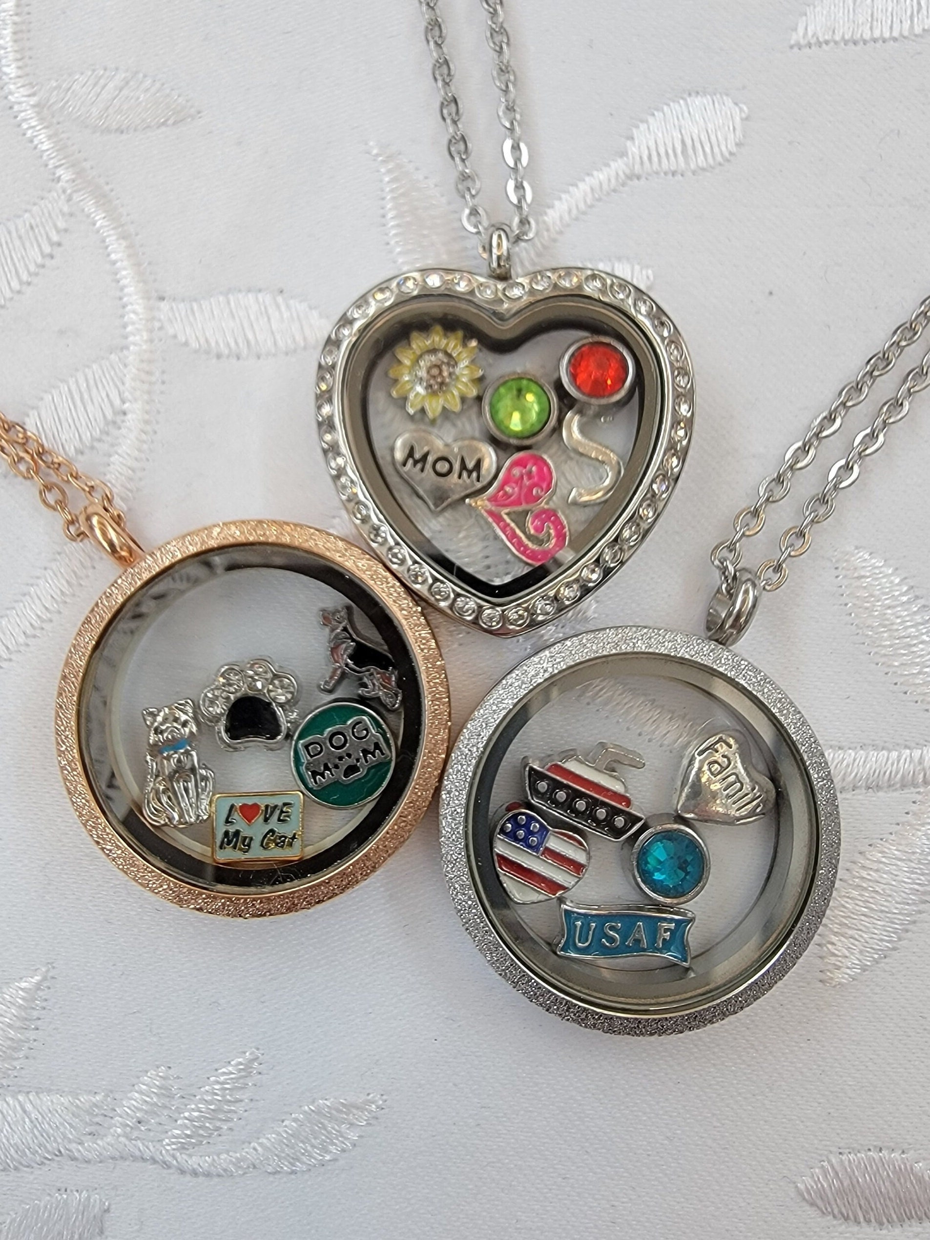 Living locket necklace, Floating charm locket, Personalized birthstone locket  necklace — Sora Designs