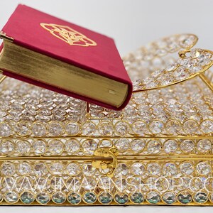 Strass boekenhouder met standaard en opberger en spiegel aan de binnenkant. Inclusief geschenkdoos