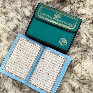 30 seperate para (Chapters) colored Quran in Faux leather bag