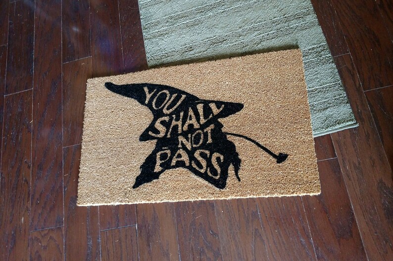 OM3® grappige deurmat met spreuk | The Shire Mordor - filmfans fantasy | antislip & wasbaar | 60x40cm