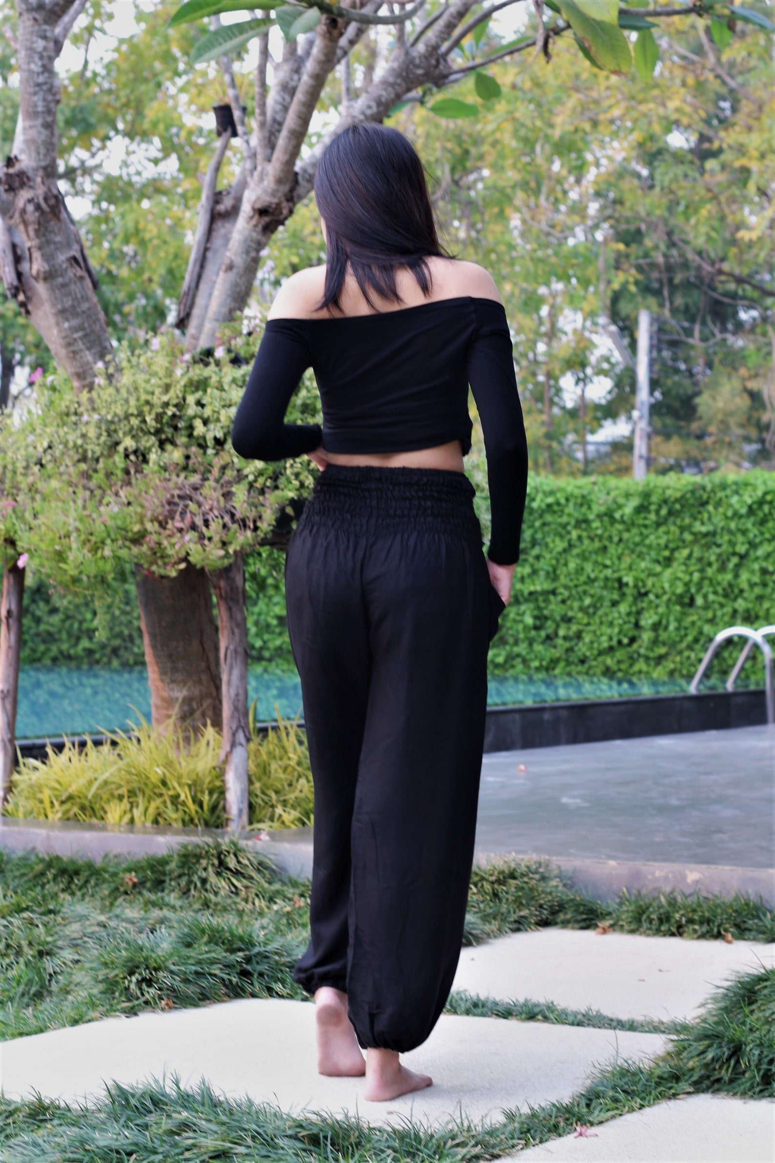 baggy pants with tight ankles