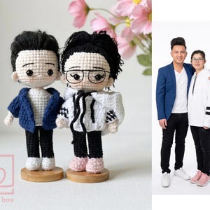 Pair of personalized crochet dolls celebrating a milestone (50th anniversary), detailed grey hair and casual traditional outfits, unique handmade couple gift.