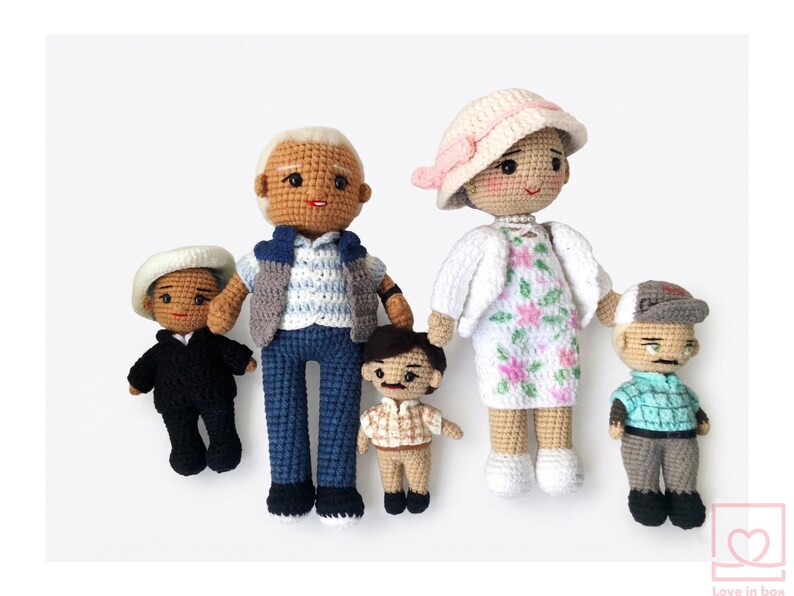 Custom Couple Crochet Doll from Photo, Personalized Wedding Anniversary Gift, Handmade Couple Portrait Doll, Custom Amigurumi Mini Me image 16