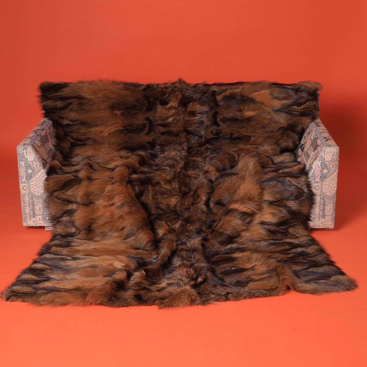 Sold at Auction: Plush, Super soft, Lightweight Queen Size Blanket