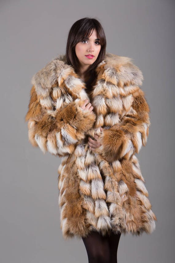 Knee length top fur coat
