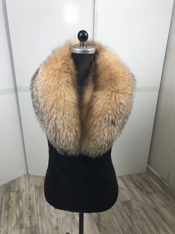 Luxury Gift Fox Fur Collar Womens / Wedding or Anniversary Present 