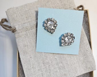 Pendientes vintage de lágrima con diamantes de imitación: el glamour de Hollywood de los años 80