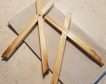 Juego de salvamanteles de madera de fresno hechos a mano, estilo rústico