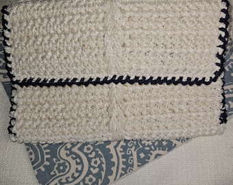 Bolso de mano de rafia vintage de los años 80 – Blanco y azul marino, estilo italiano