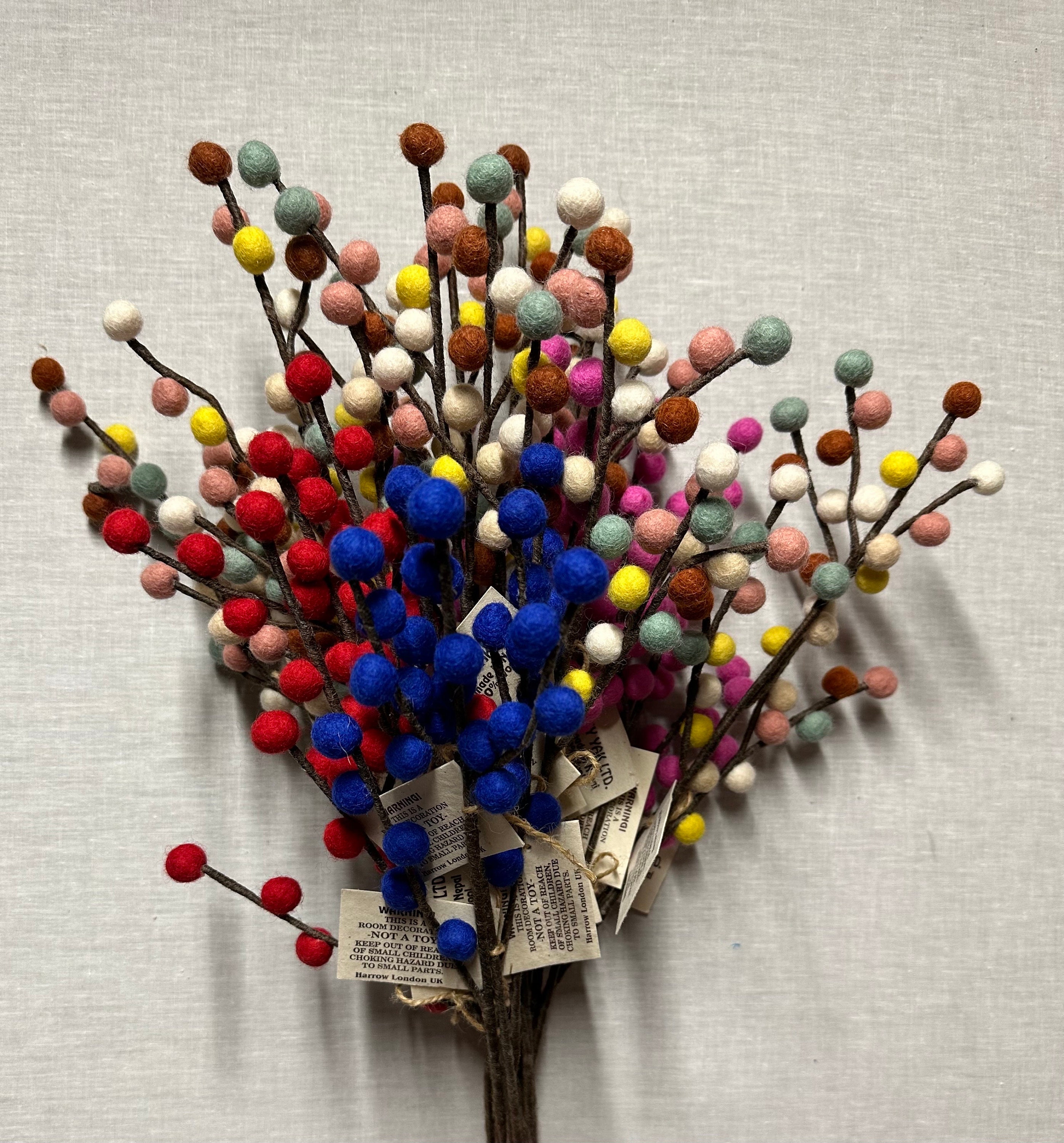 handmade felt flower decoration for any occasion . 4 pc