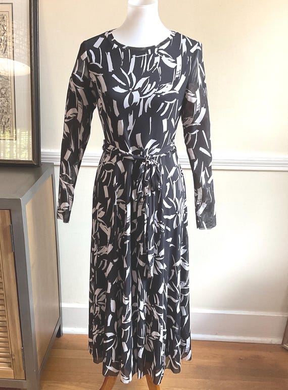 ladies long sleeve black dress Long-Sleeve Beaded Long Formal Dress