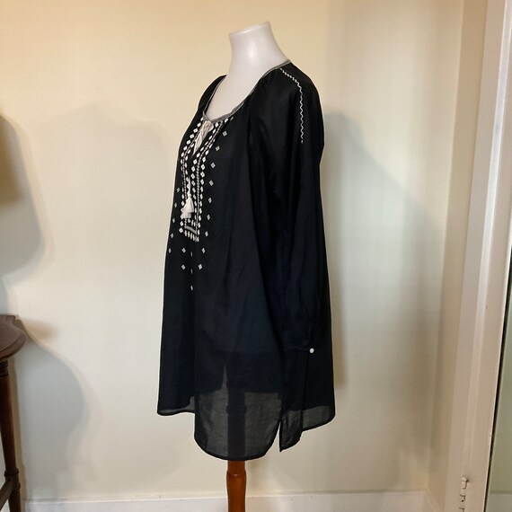 Boho Black Embroidered Peasant Blouse / White Emb… - image 4