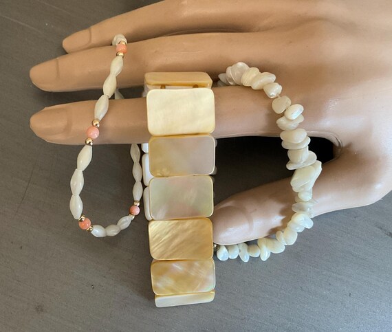 Lot Shell Bracelets 3 Piece Abalone Shell & Bead … - image 5
