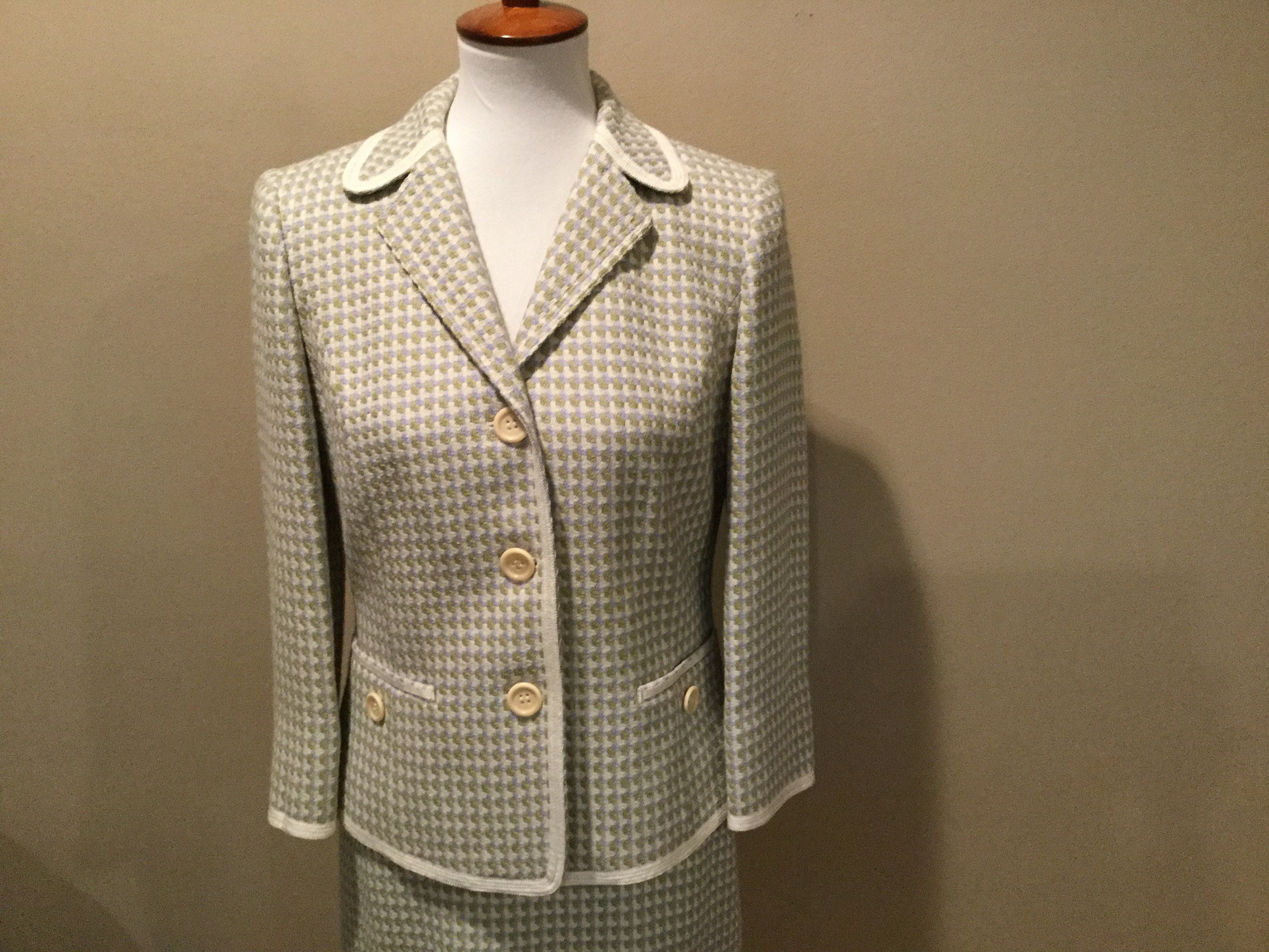 Chanel Tweed Suit a Symbol Of Female Empowerment Elle Muse #27 Chanel Tweed Suit a Symbol Of Female Empowerment Elle Muse