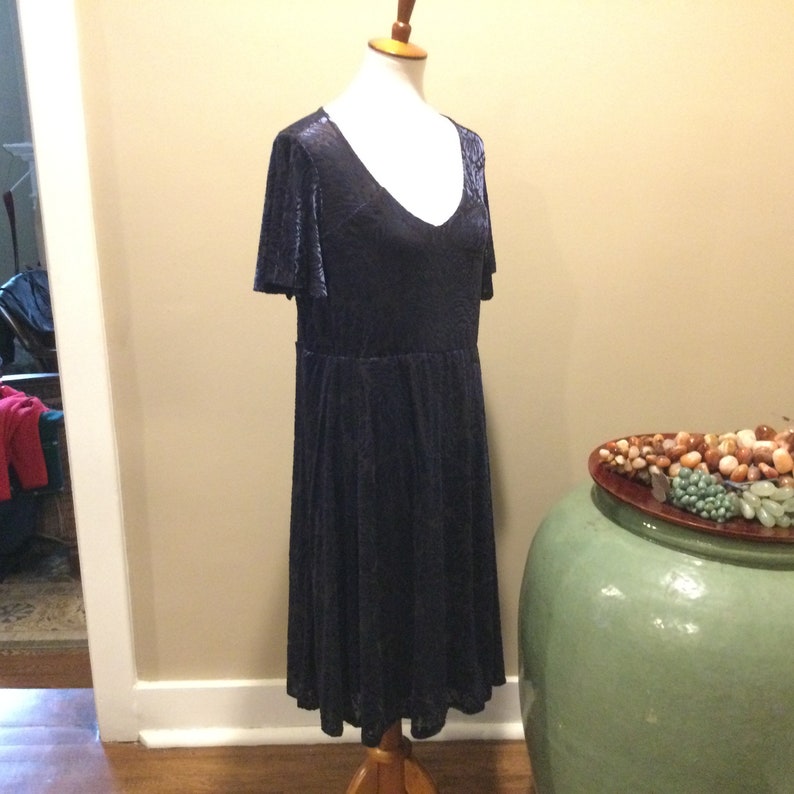 Burnout Dark Blue Floral Dress Plus Size 1 Peasant style Burnout Floral Dress Empire Waist Loose Fit Trendy Plus Size NOS