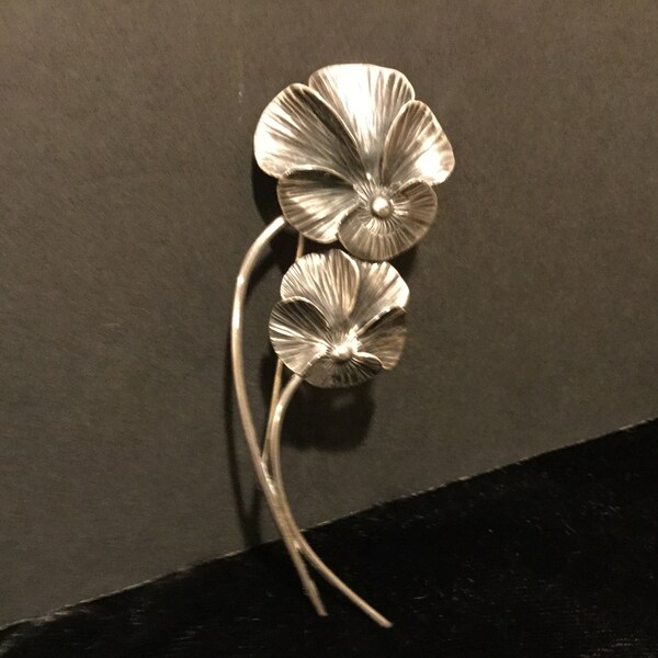 STUART NYE Sterling Pansy Flower Brooch / Stuart Nye Designer Hand Wrought Double Pansy Pin / Artist Stuart Nye, Studio Made, Silver Jewelry