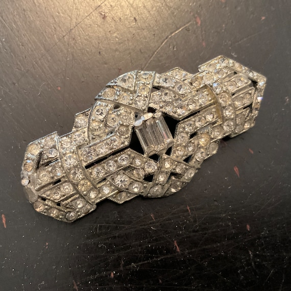 Art Deco RHINESTONE Brooch / Deco Filigree Pave Rhinestone Brooch / Sparkling Rhinestone Deco Pin Art Deco Jewelry / Vintage Jewelry View 4