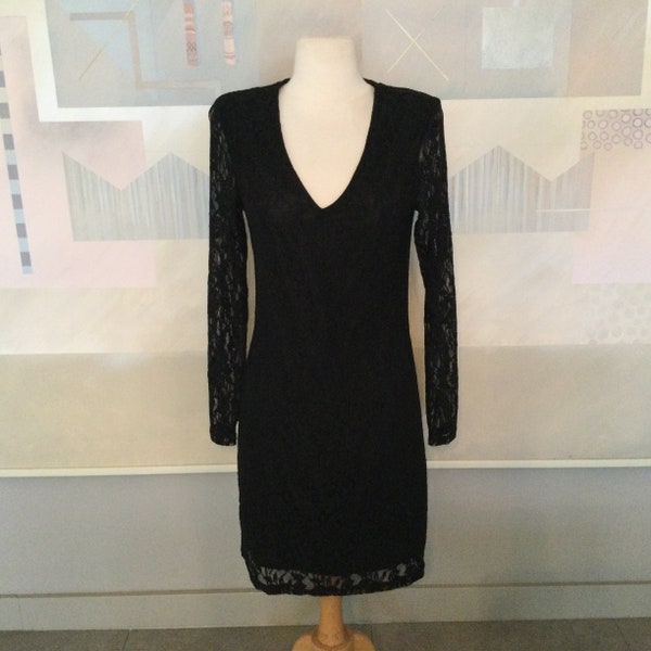 SALE Black Lace Fitted Cocktail Dress Vila / Black Lace Stretch Fit Dress / Black Lace Deep V Form Fit Dress / S / Fitted Black Lace Shift