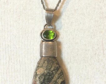 Sterling Peridot & Agate Pendant Necklace / Sterling Twist Chain Peridot Agate Pendant / Gem Statement Pendant Sterling Chain Gift for Her
