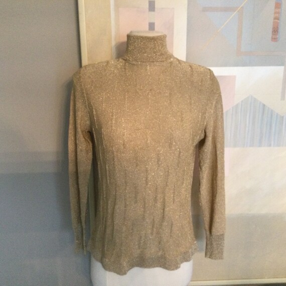 souvenirstudioshop 70s Gold Lurex Turtleneck Sweater / Metallic Gold Textured Turtleneck / Chest 36\