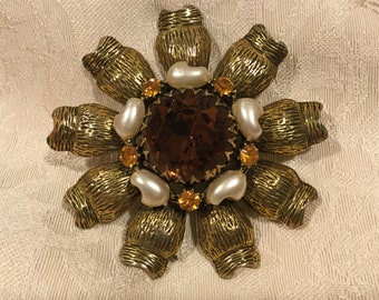 Vintage Topaz Glass Baroque Pearl Brooch / Huge Topaz Glass Faux Pearls Pin / Radiating Sun Burst Design / Textured Gold Tone Setting