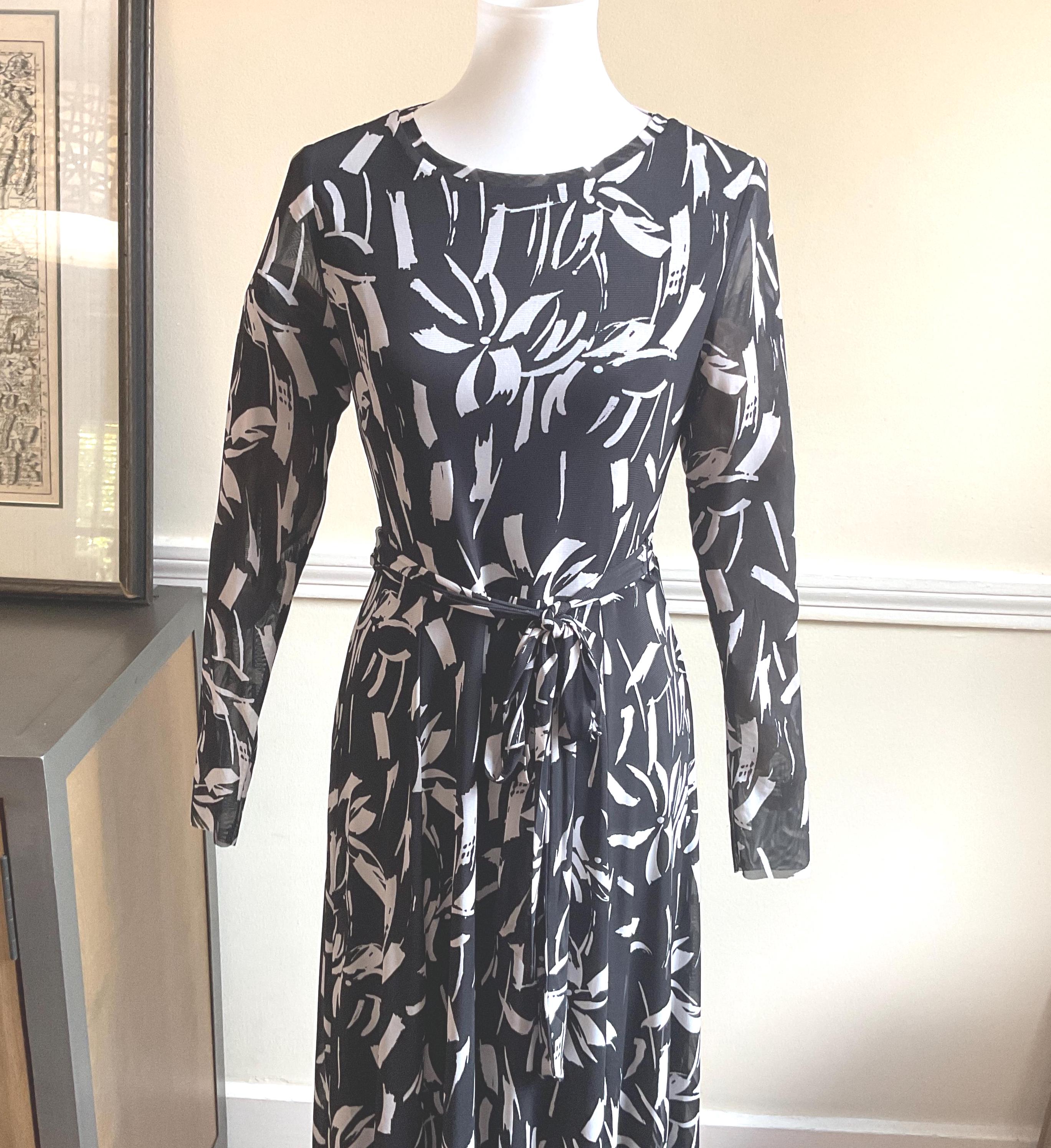 anne klein black and white dress & Midi Maxi Small / Chic Maxi Print Dress / Elegant Sleek Special Event Cocktail Party Wedding Maxi Dress Women's Black/dotted Cap-sleeved Dress