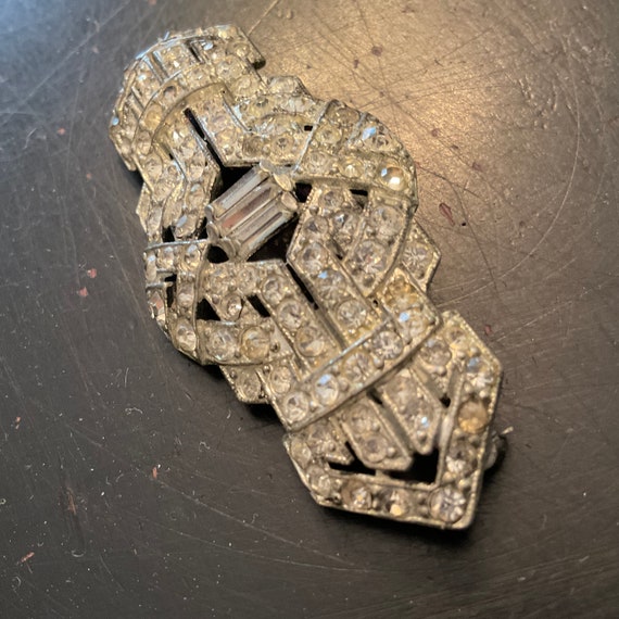 Art Deco RHINESTONE Brooch / Deco Filigree Pave Rhinestone Brooch / Sparkling Rhinestone Deco Pin Art Deco Jewelry / Vintage Jewelry View 2