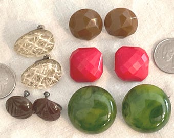 Lot 40s 50s Vintage Bakelite Lucite Earrings 5 Pair / Carved Bakelite Marble Bakelite Lucite Earrings / 5 Pair Vintage Earrings Jewelry