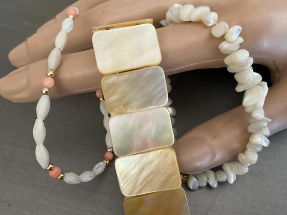 Lot Shell Bracelets 3 Piece Abalone Shell & Bead … - image 2