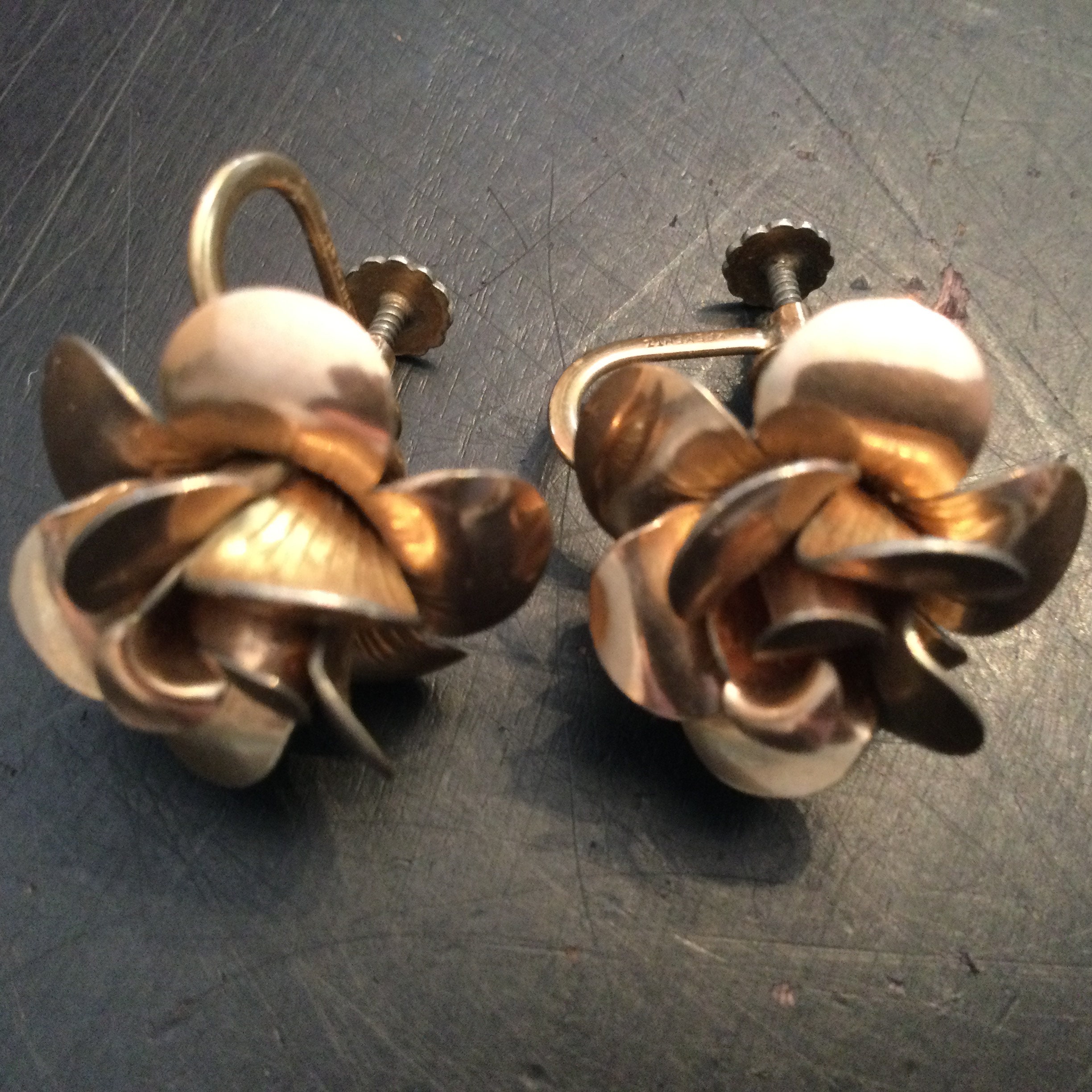 Krementz Gold Plate Rose Flower Earrings Deco Gold Overlay Flower Screwback Earrings Gold Plated Rose Earrings Krementz Gold Jewelry Etsy Canada
