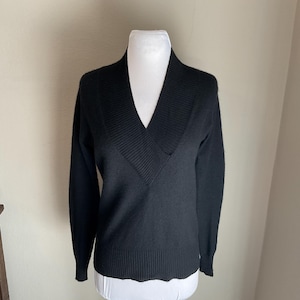 Black Cashmere Low V Neck Sweater S 34" Chest / Black Cashmere Pullover Sweater / Cashmere Low V Ribbed Neck Sweater