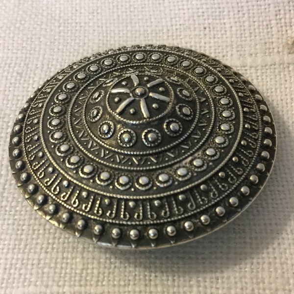 Silver Etruscan brooch by Jeray / 1.5" Dia / Domed Repousse brooch / Deco 40s  vintage round domed circular pin / Rice Weiner Co