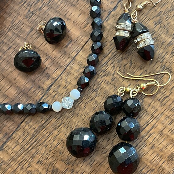 Lot Vintage Black Glass Bead Jewelry / Black Opaq… - image 6