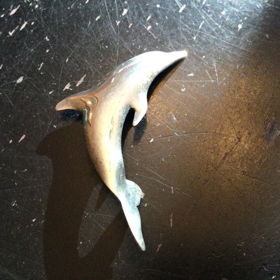 Sterling Silver Dolphin Brooch / International St… - image 2