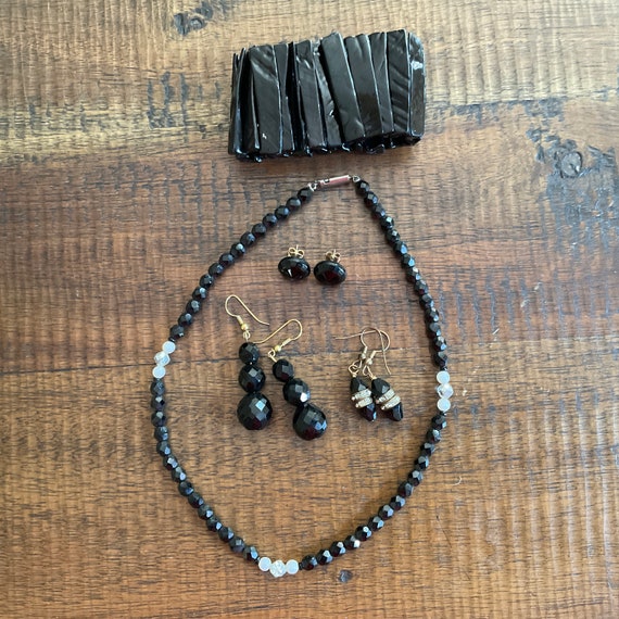 Lot Vintage Black Glass Bead Jewelry / Black Opaq… - image 3