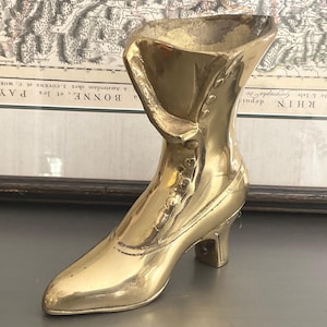 Brass Victorian Style Boot Vase / Brass Vintage Ladies Boot Vase Doorstop / Steampunk Decor / Eclectic Antique Decor / Brass Victorian Boot