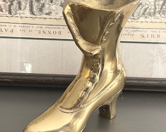 Brass Victorian Style Boot Vase / Brass Vintage Ladies Boot Vase Doorstop / Steampunk Decor / Eclectic Antique Decor / Brass Victorian Boot