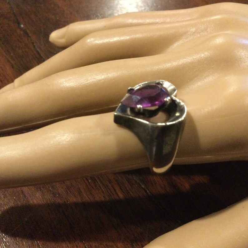 Sterling Modern Heart Ring Large Red Faceted Stone Multiple Stamp Markings Size 7.5 Taxco Mexico Sterling Heart Ring w Stone