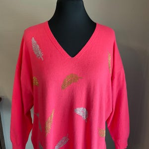Cashmere Sweater V Neck Beaded Leaves NWT S Christina Collection L 48 Chest / Womans Pink Cashmere Pullover Silver Gold Bead Leaves Cashmere