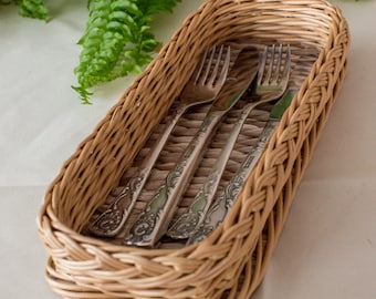 Wicker flatware basket / tray / platter