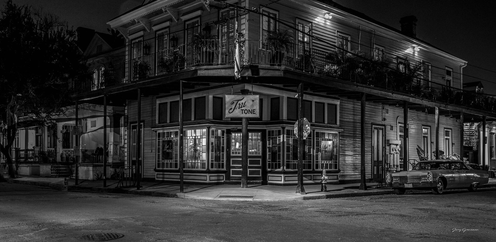 NCIS New Orleans Pride's TRU TONE Bar Black and White Etsy