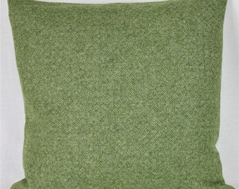 Moosgrün Wollparkett Karo Design Abraham Moon British Made Wolle Kissen Kissenbezug Quadrat Rechteck Lendenwirbel