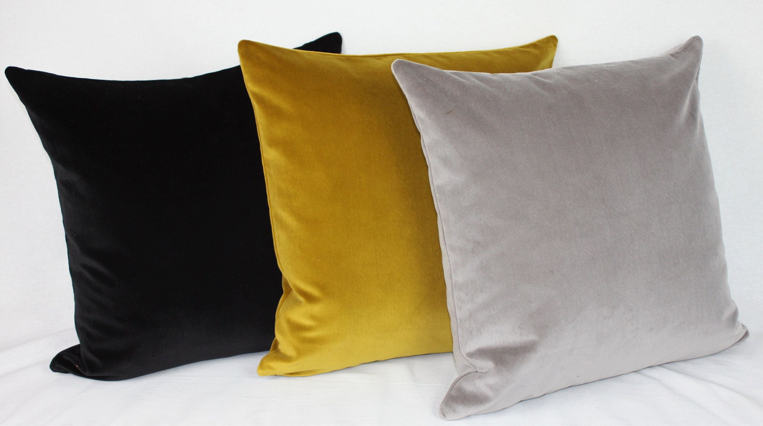 Mustard velvet pillows hotsell