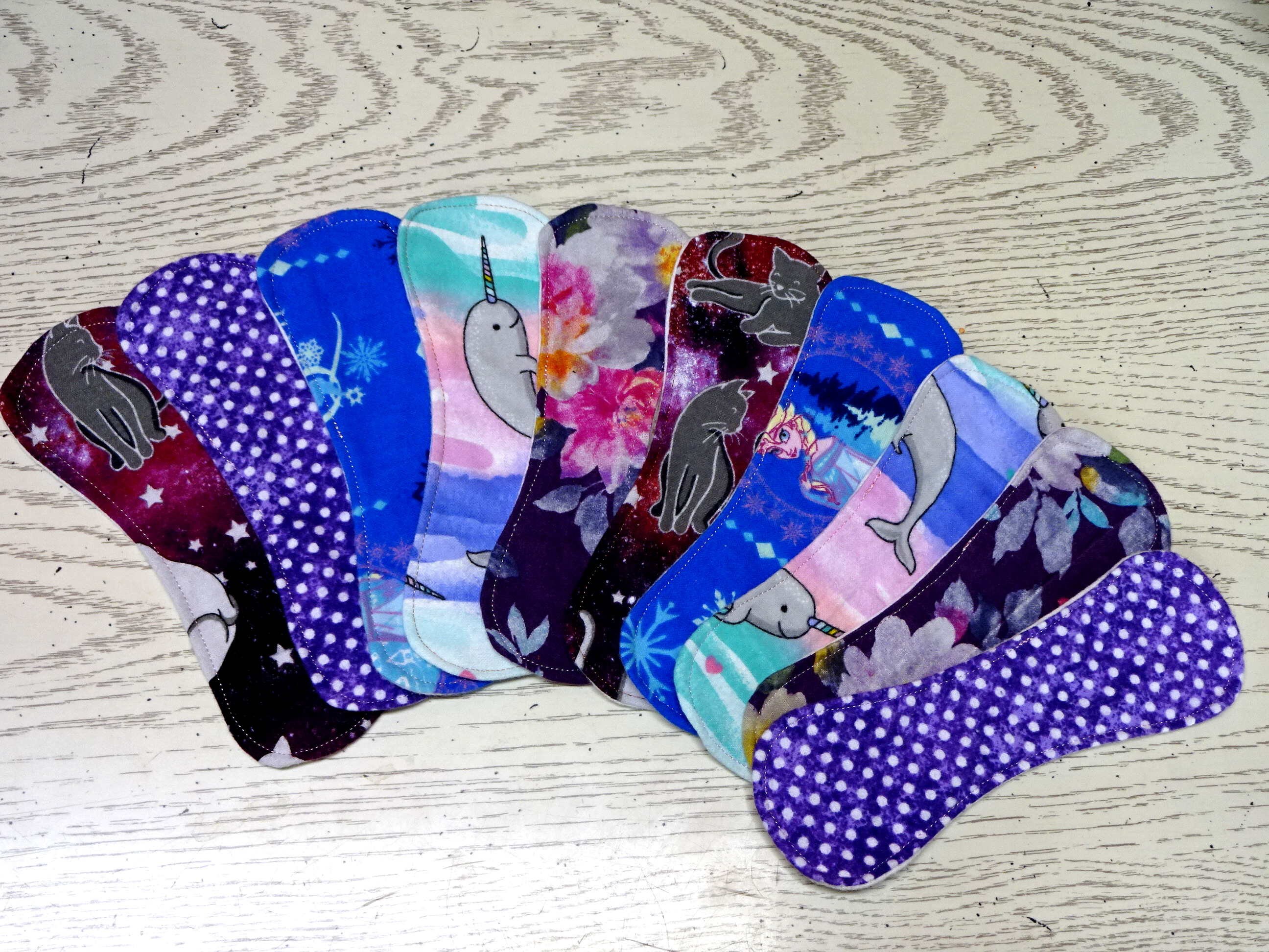 7.5 WINGLESS CLOTH PANTYLINERS & Pads / Panty Liners No snaps