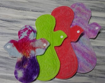 HuggableEarth QUILTED CLOTH PADS Bambo cotton Velour all Flows 6 - 14 in. Washable reusable mama cloth period pad bladder leakage postpartum