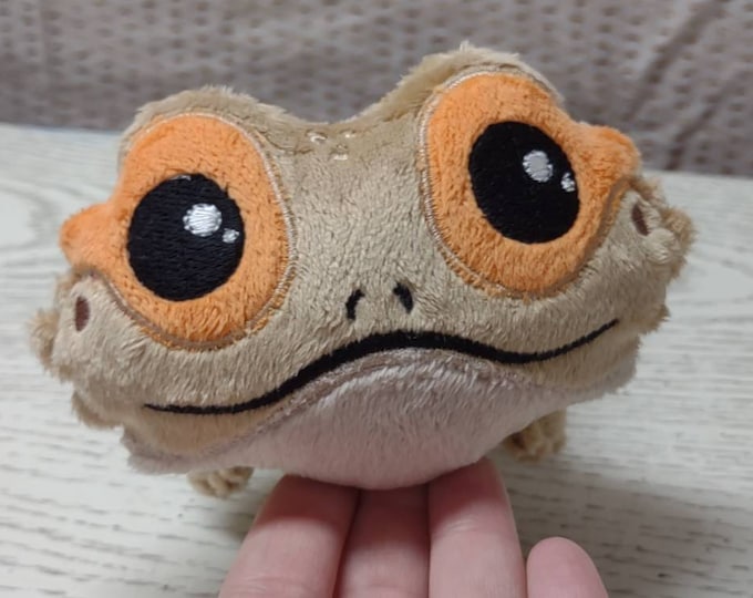 BEARDED DRAGON STUFFIE Adorable Plushie Bearded Dragon Lizard toy plush • Handmade in ny • soft cuddly minky fabric • embroidered ooak toy