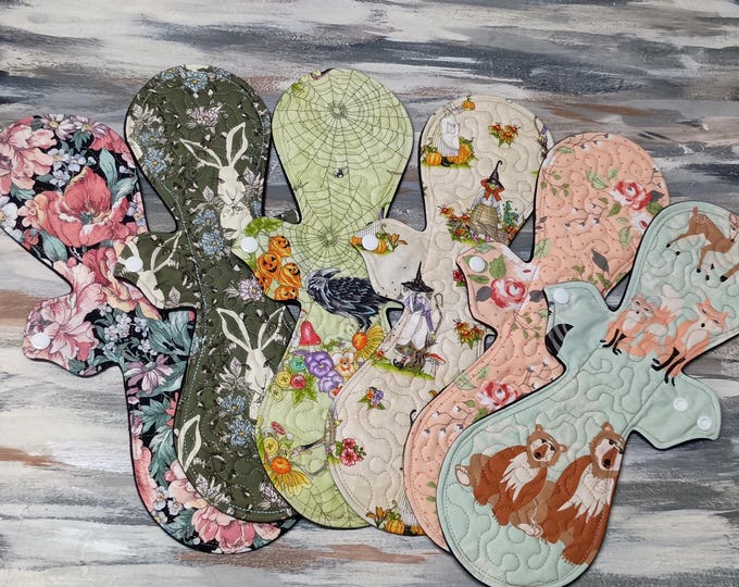 HuggableEarth Quilted CLOTH MENSTRUAL PADS • super fast absorbing, Leak Resistant, Best high quality Handmade cloth sanitary pads • Lady csp