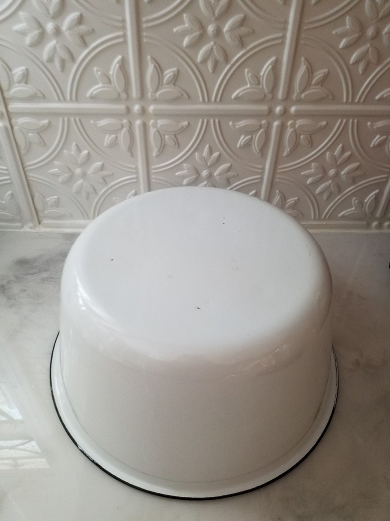 Large Black Rim White Enamelware Enamel Food Safe Bowl Farmhouse Farm